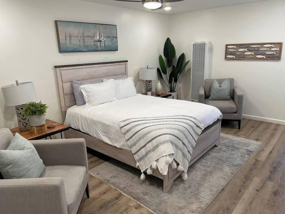 Unit is a studio with one queen bed and a sofa sleeper.