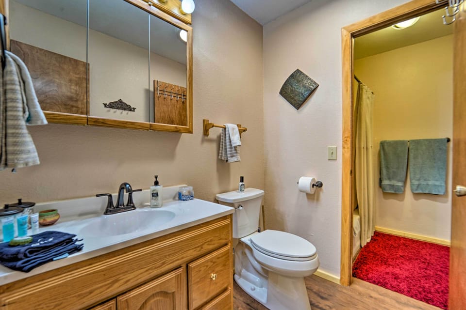 Full Bathroom