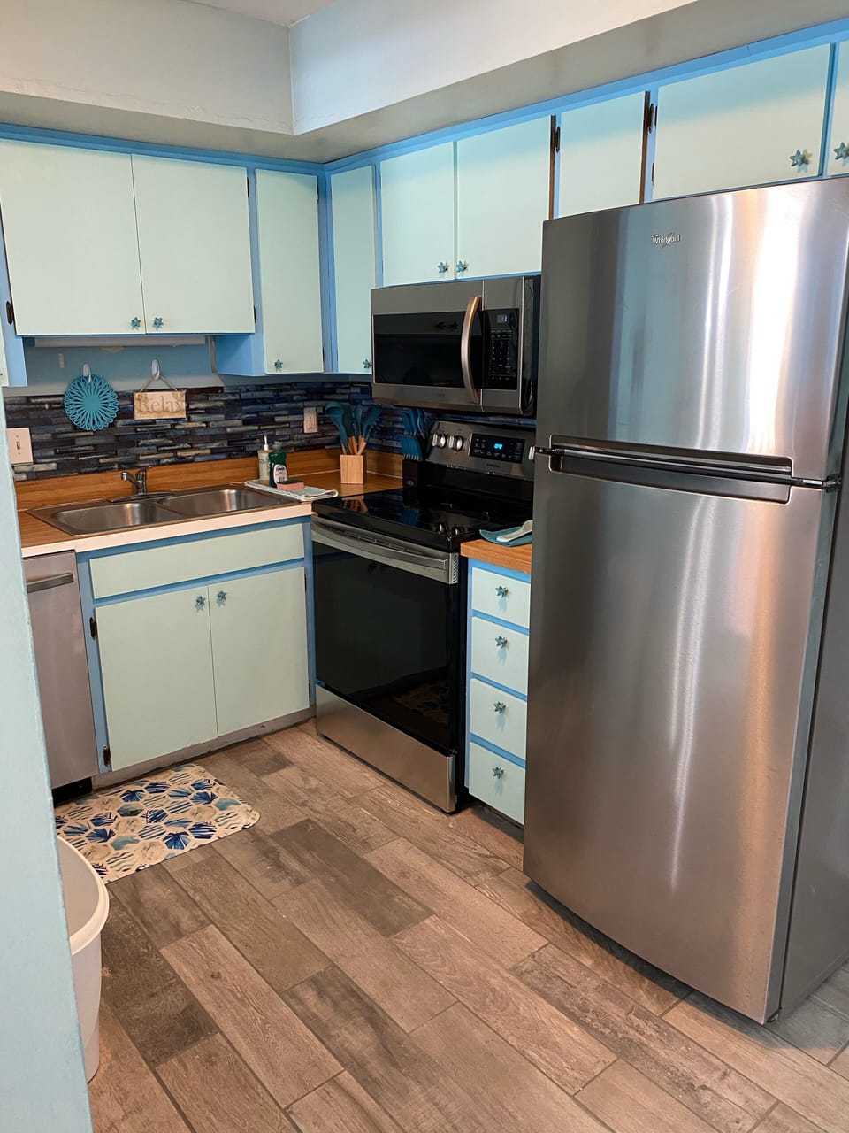 Full kitchen with kuerig