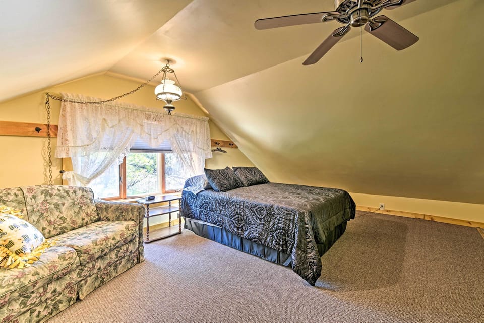 Bedroom 2 | Queen Bed