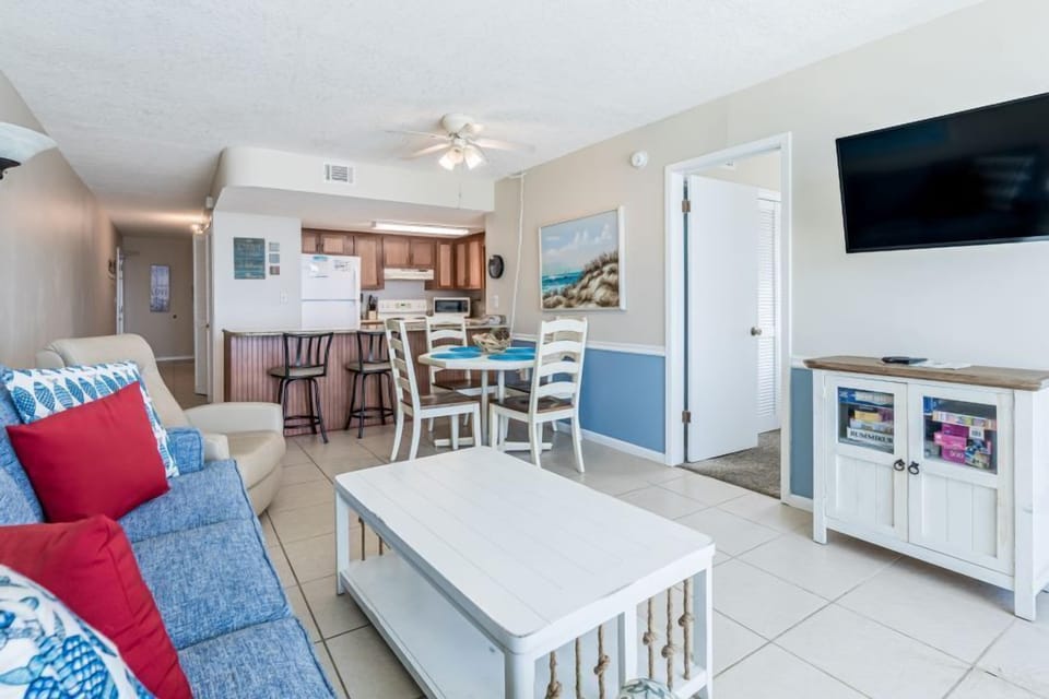 Island Sunrise 562 Open Floor Plan