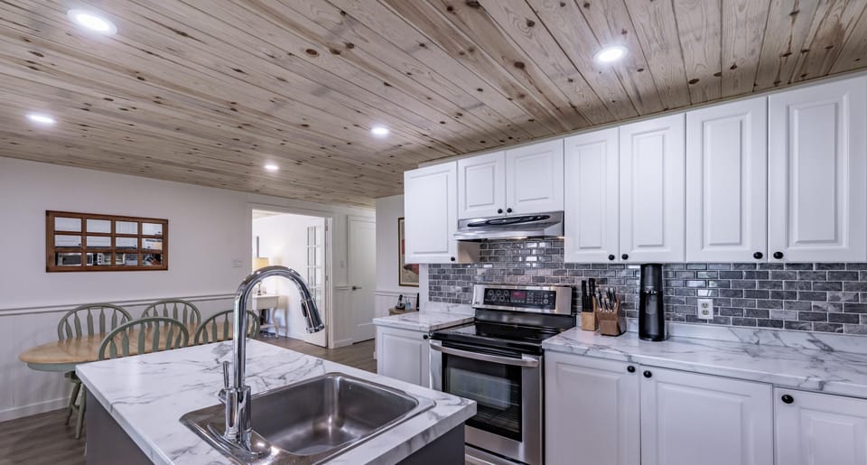 Kitchen (2)