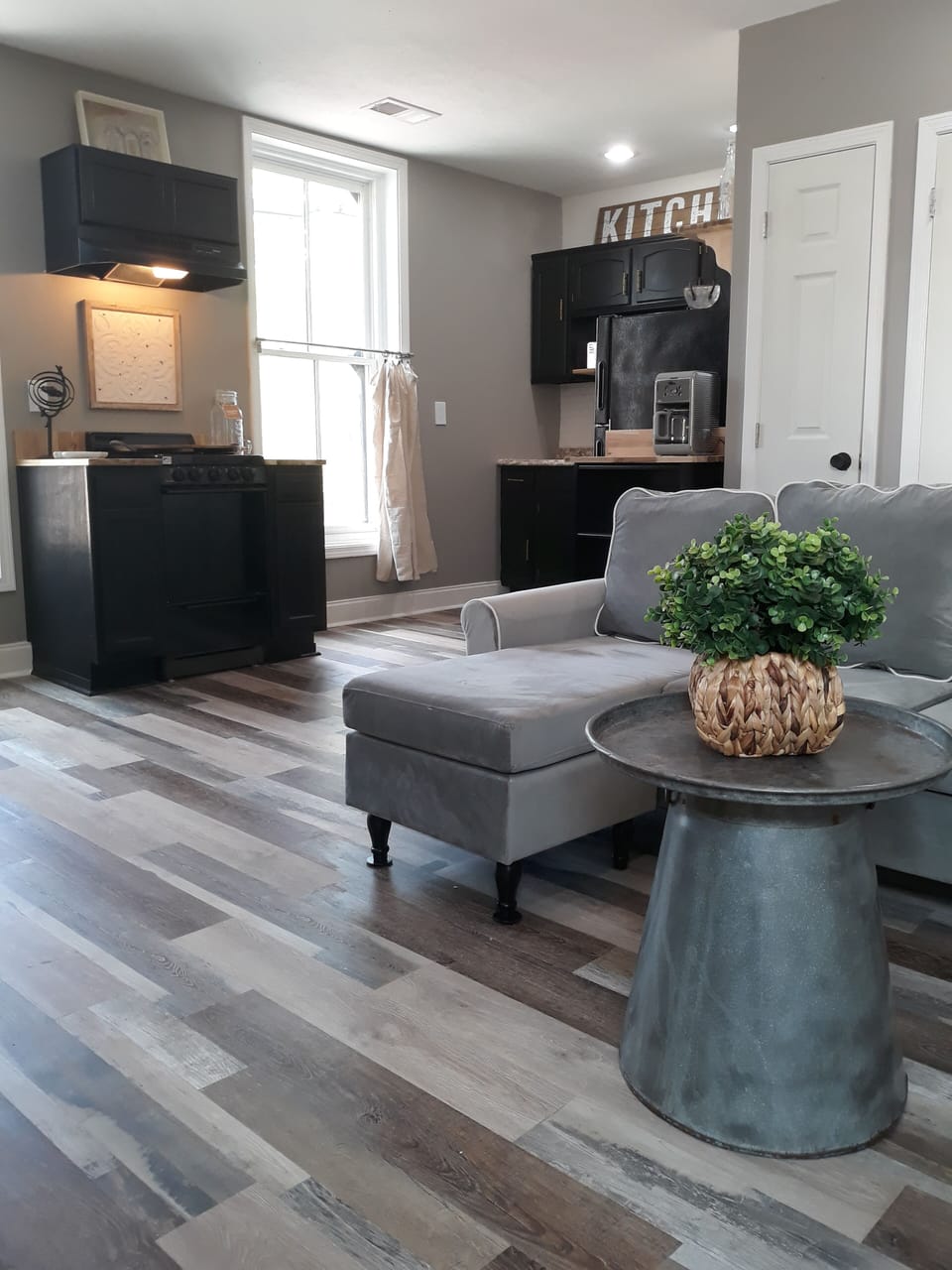 Beautifully furnished loft style with charm and romance