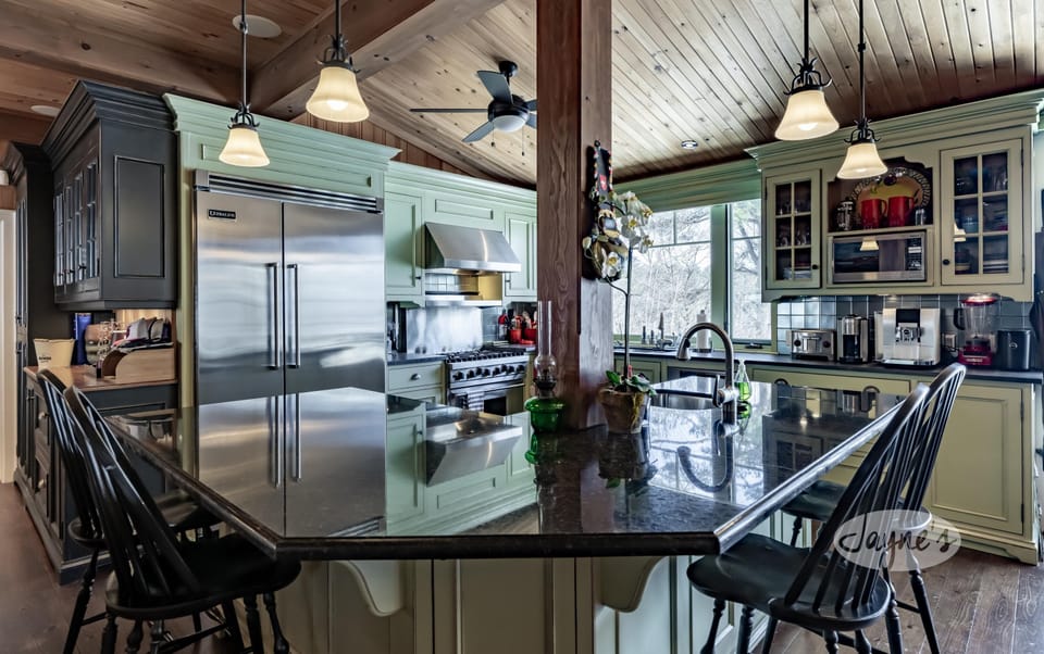 Kitchen &amp; Bar Seating