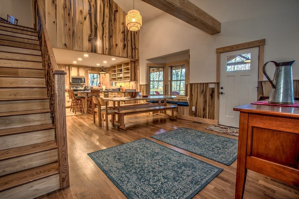 Bearwallow Retreat interior