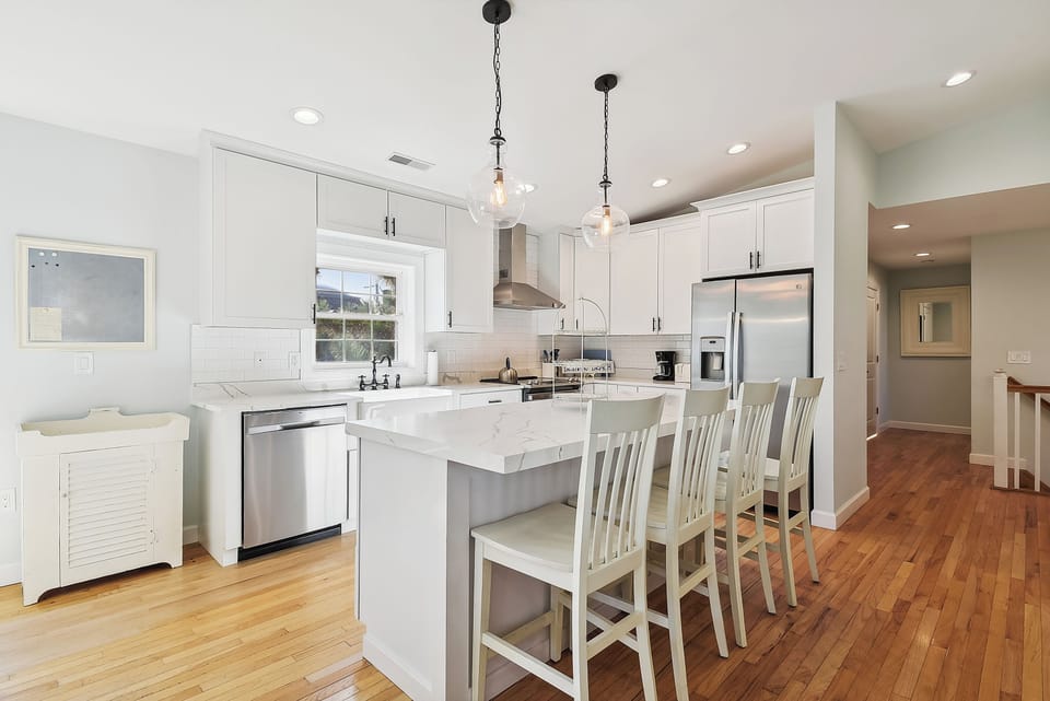 Upper Level,Kitchen,