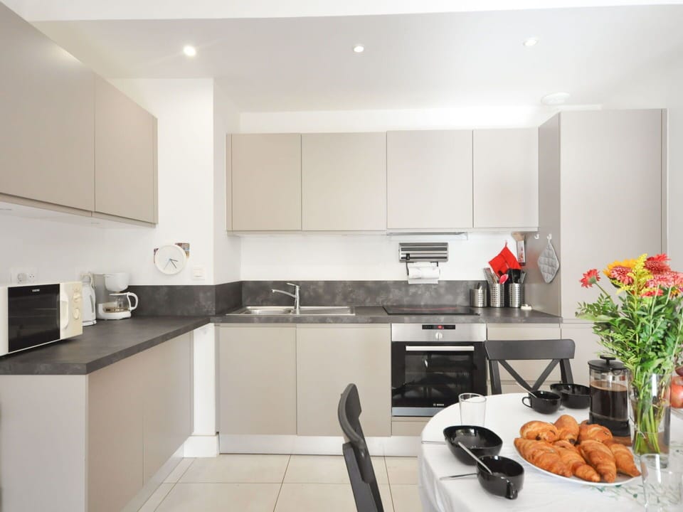 Cabinetry, Countertop, Property, Sink, Kitchen Sink, Tap, Kitchen Stove, Food, Kitchen, Interior Design