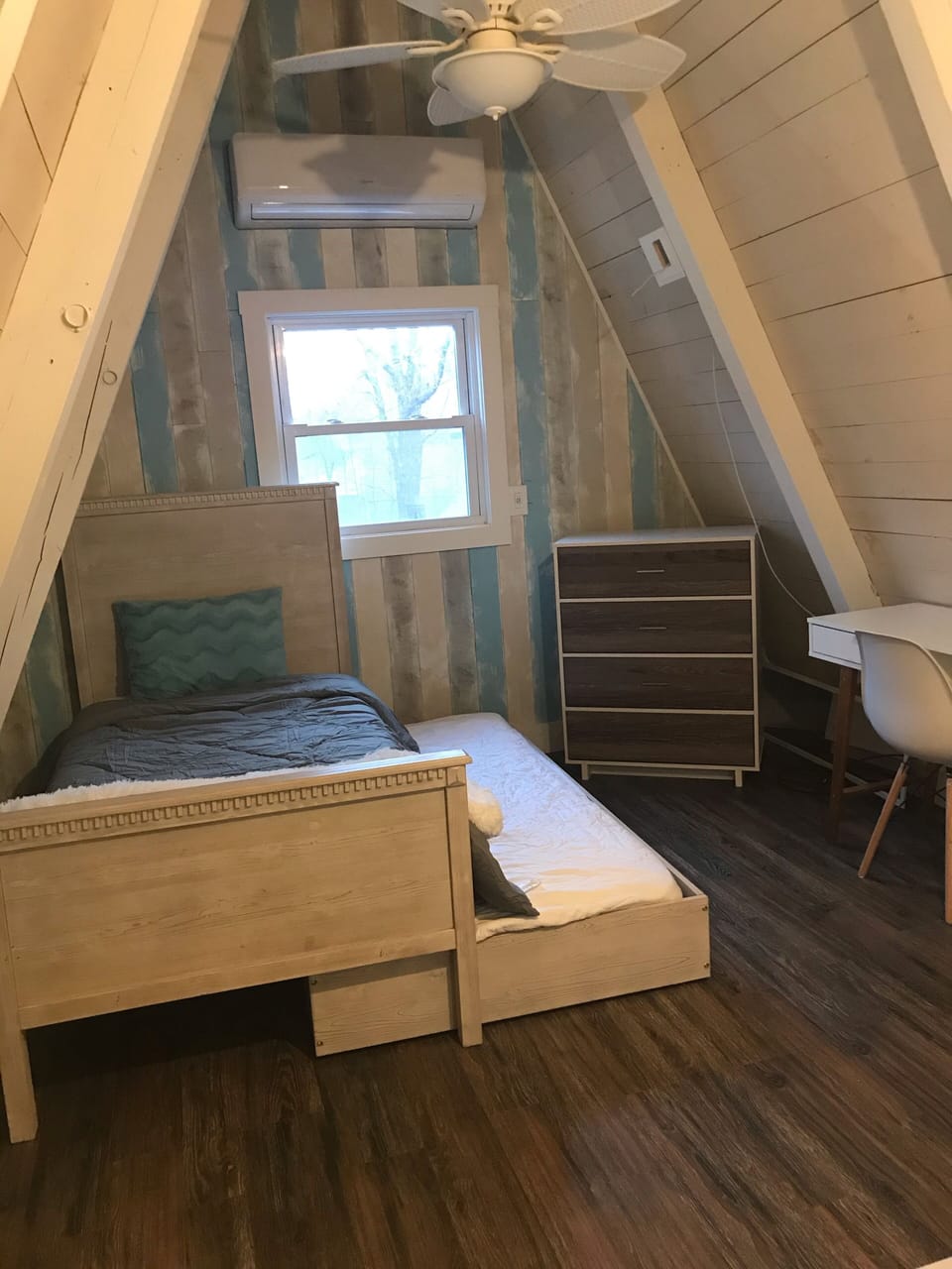 twin over twin trundle bed