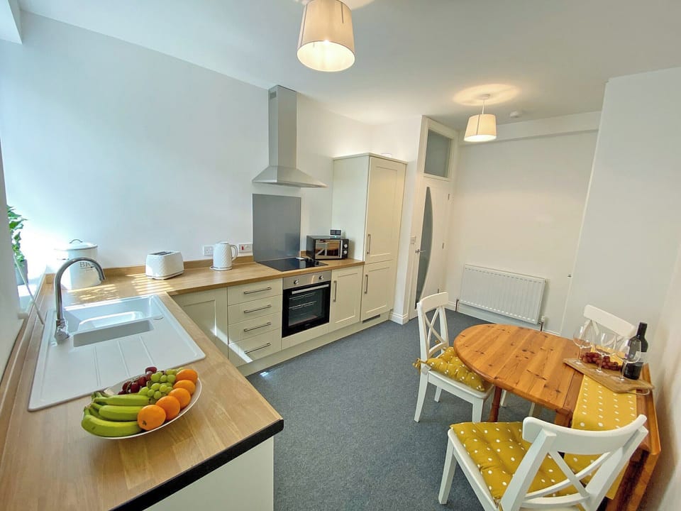 Kitchen | Katy&rsquo;s No 6, Amble, near Warkworth