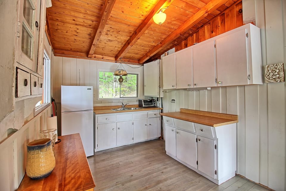 Guest House Kitchenette