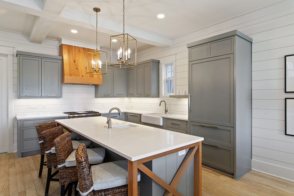 22-Grayt-Lake-Kitchen