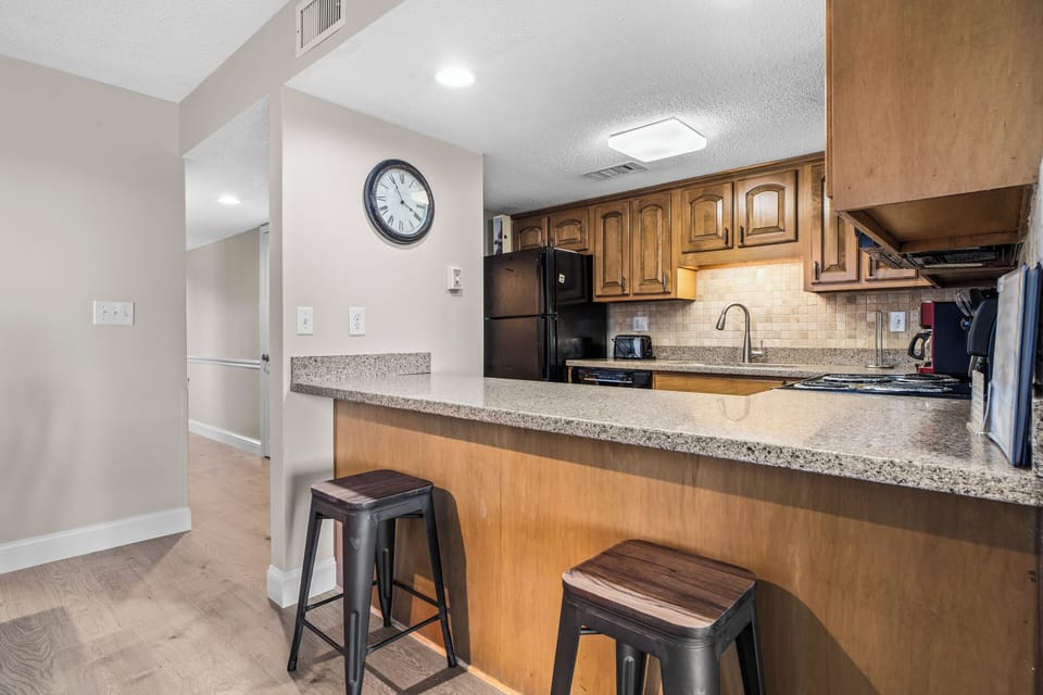KITCHEN/BAR CD104