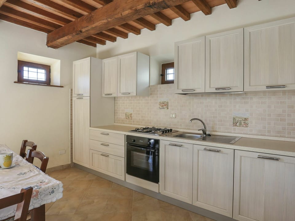 Property, Room, Furniture, Cabinetry, Building, Ceiling, Kitchen, Countertop, Interior Design, Sink