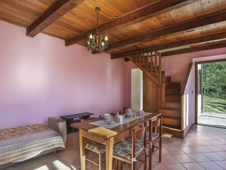 Property, Room, Building, Ceiling, Furniture, House, Real Estate, Interior Design, Beam, Home