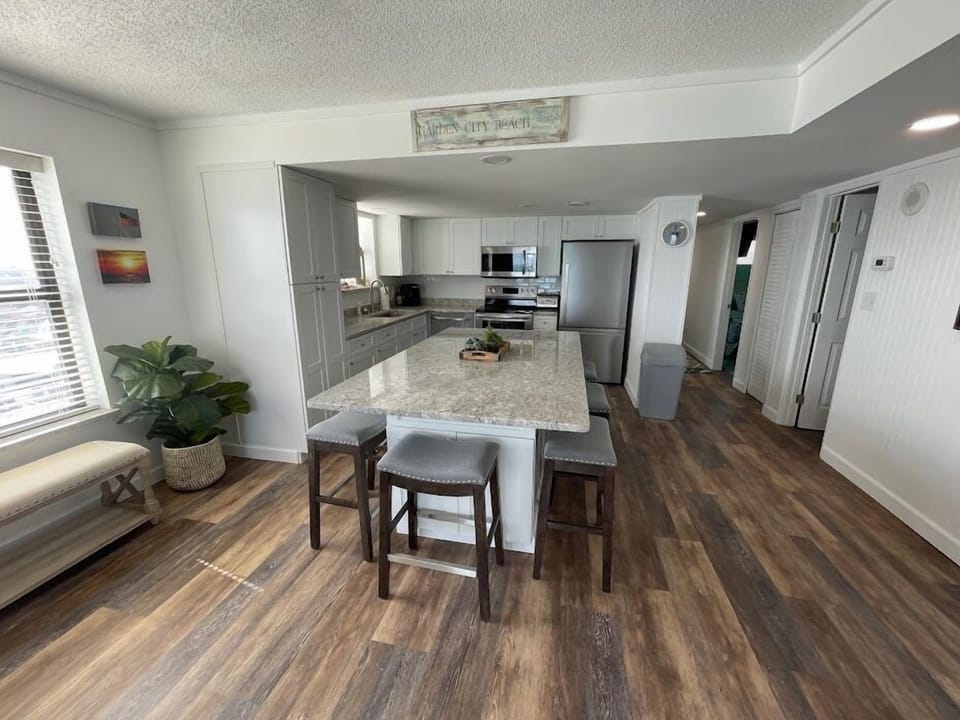 End unit with extra ocean views!
