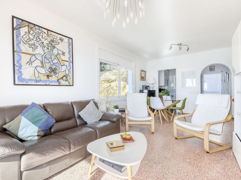 Furniture, Interior Design, Couch, Flooring, Living Room, Floor, Room, Ceiling, Home, Apartment