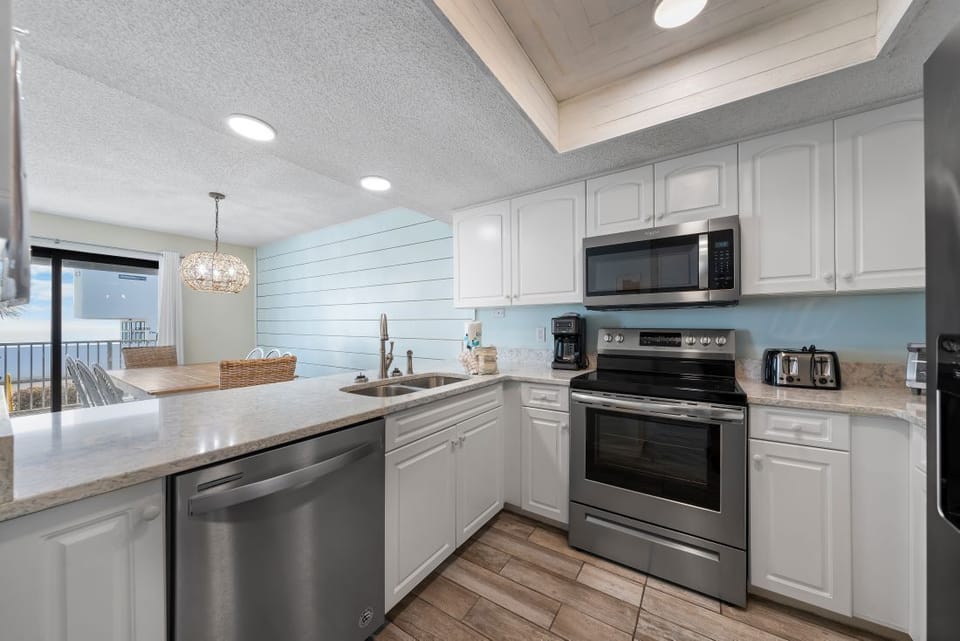 9 SSC111 Kitchen