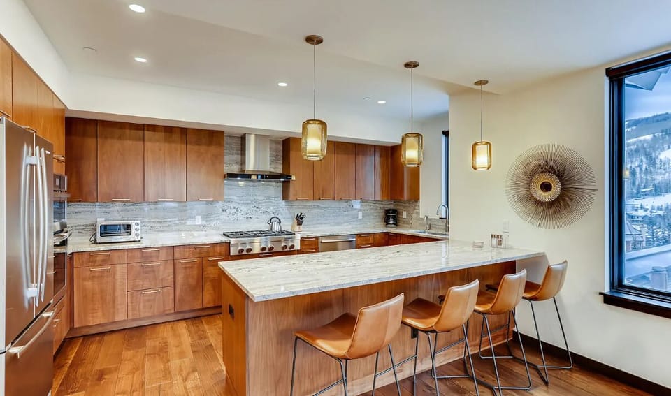 Kitchen - The Lion Vail