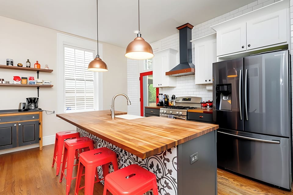 Kitchen | 1st Floor