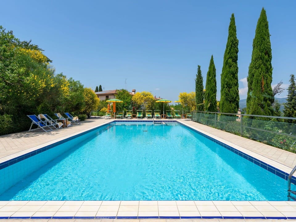 Swimming Pool, Property, Real Estate, Leisure, Water, House, Estate, Building, Tree, Villa