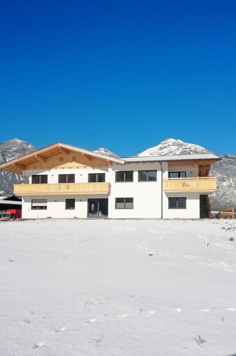 Property, Home, Sky, House, Real Estate, Architecture, Building, Roof, Residential Area, Winter
