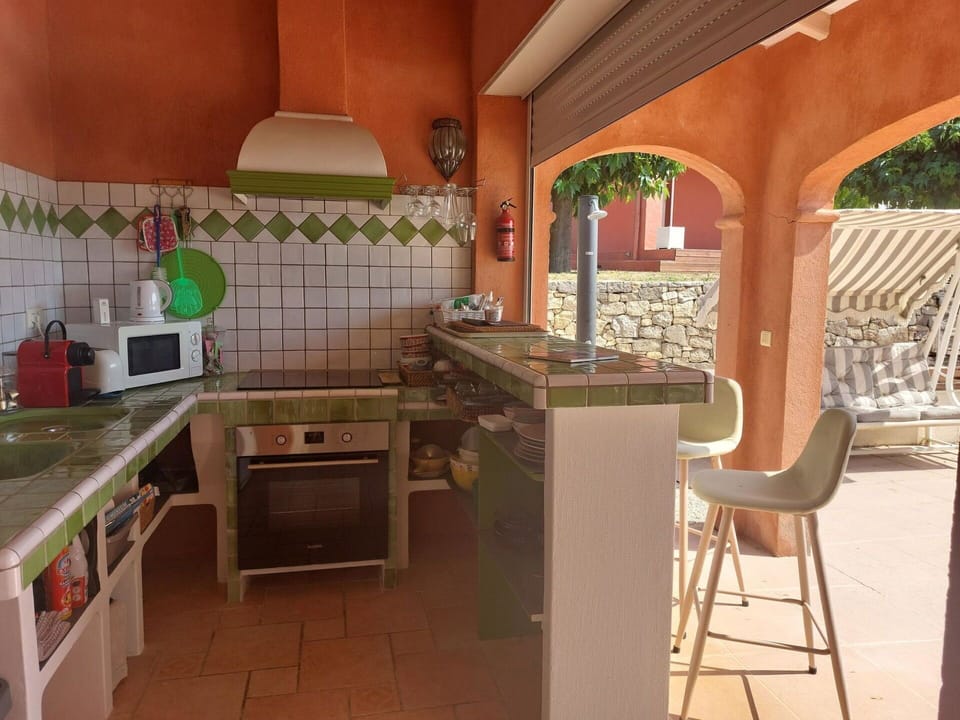 Kitchen, Furniture, Flooring, Countertop, Interior Design, Kitchen Appliance, Floor, Major Appliance, Home, Kitchen Stove