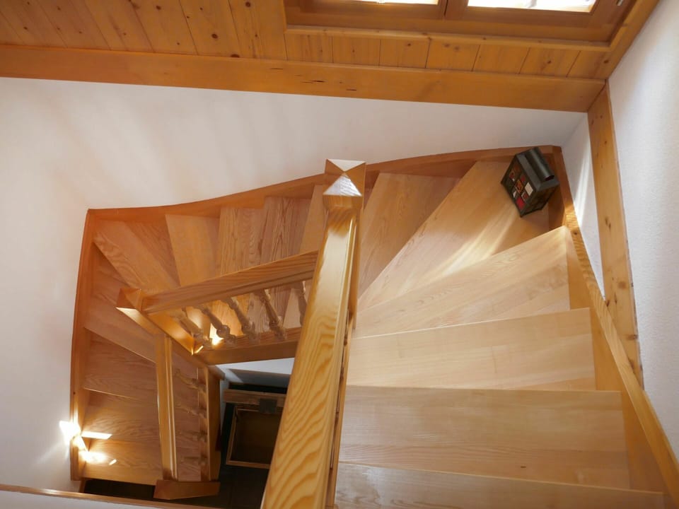 Building, Window, Wood, House, Floor, Flooring, Wood Stain, Beam, Hardwood