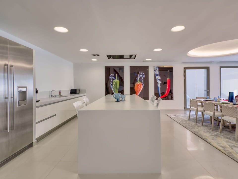 Interior Design, Ceiling, Property, Room, Building, Lighting, Furniture, House, Architecture, Countertop