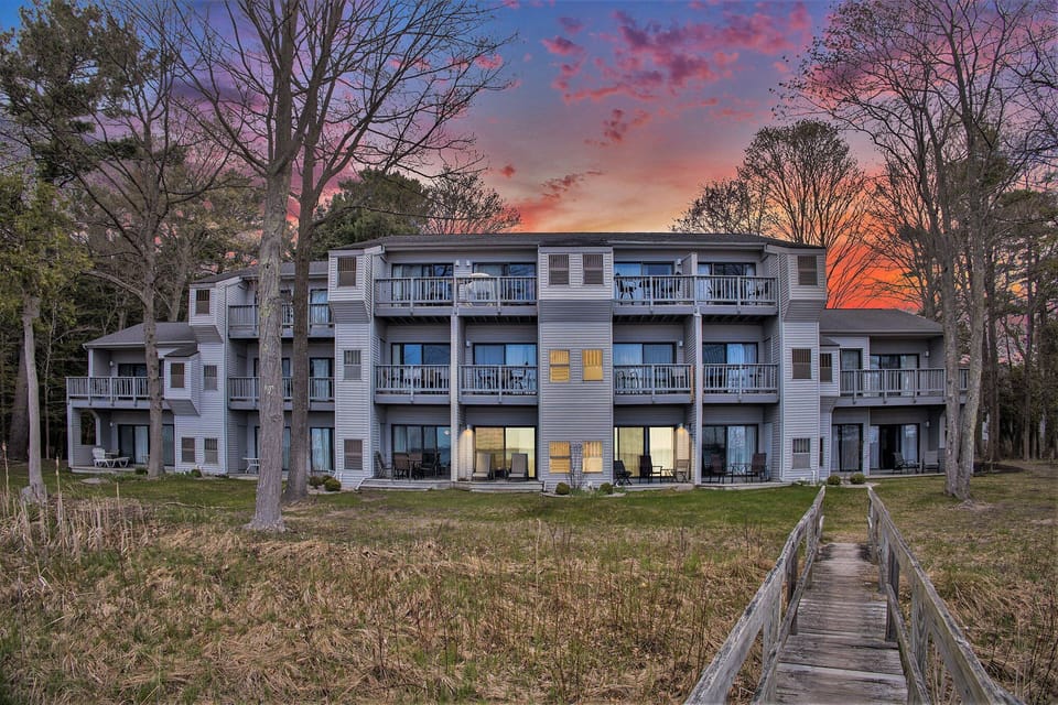 Walk to Beach – 600 ft of private shoreline on East Bay