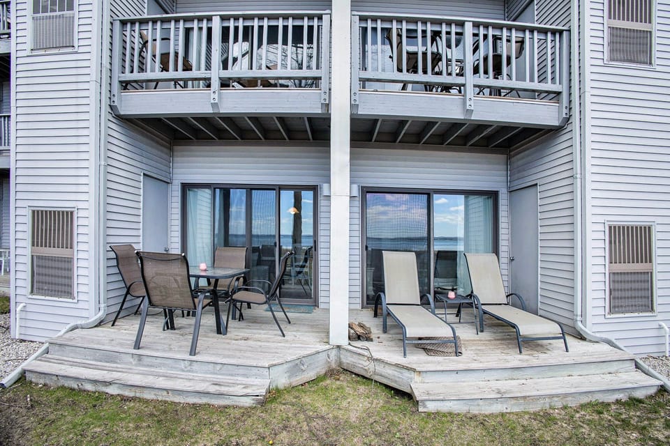 Enjoy a champagne welcome, beach access, seasonal water toy rentals on site, and exclusive True North perks including local discounts and VIP concierge services.