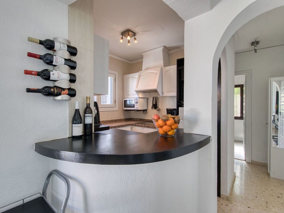 Room, Property, Interior Design, Furniture, Building, Countertop, Ceiling, House, Floor, Kitchen