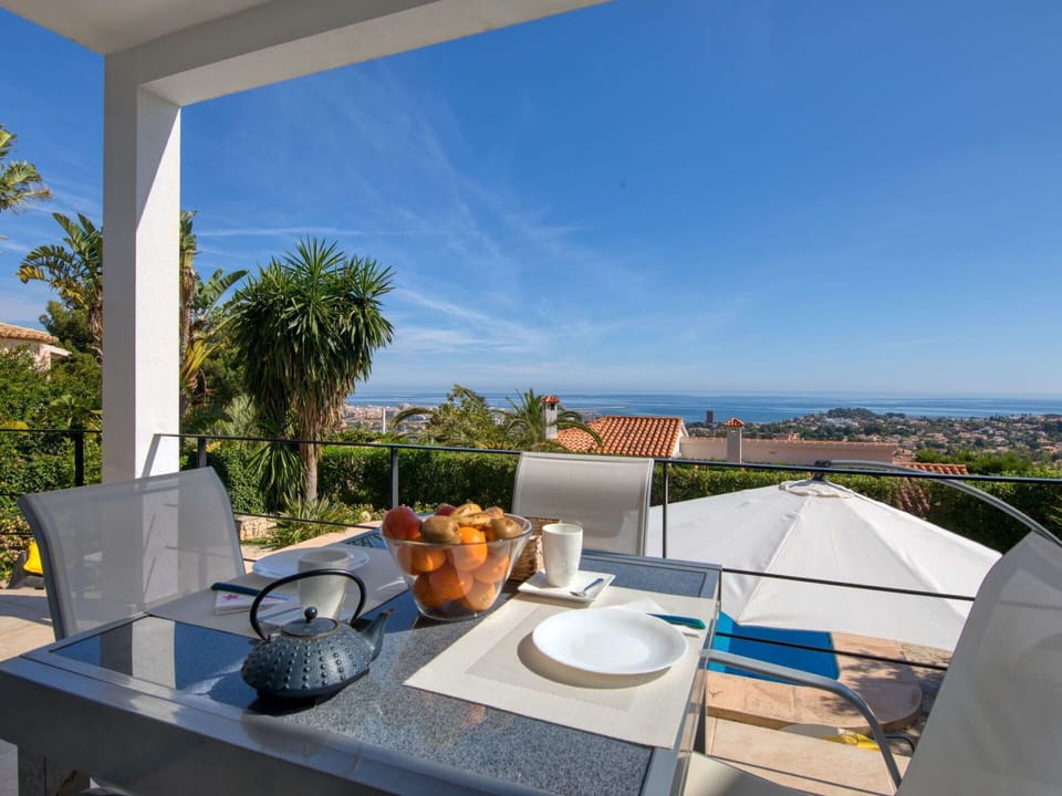Property, Real Estate, House, Sky, Room, Building, Home, Table, Furniture, Vacation