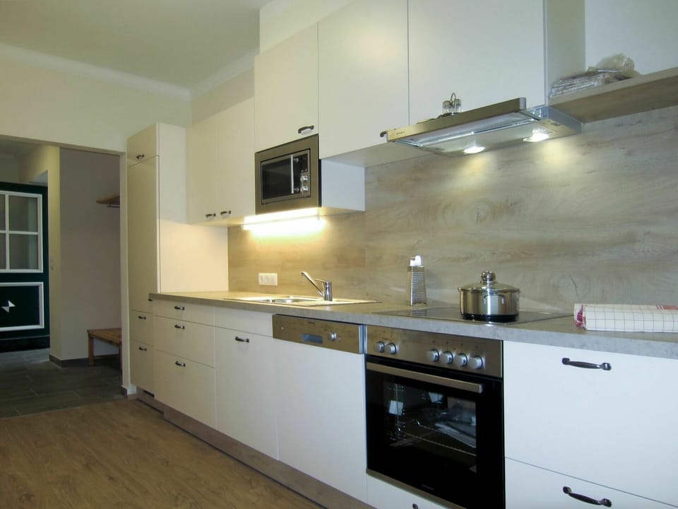 Room, Kitchen, Property, Countertop, Cabinetry, Furniture, Building, House, Interior Design, Floor