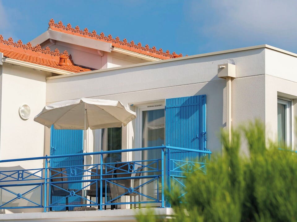 House, Residential Area, Home, Door, Porch, Shade, Estate, Lawn, Yard, Balcony