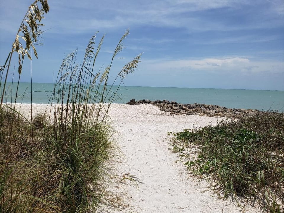 Beautiful Gulf Coast Beaches 2 miles away!