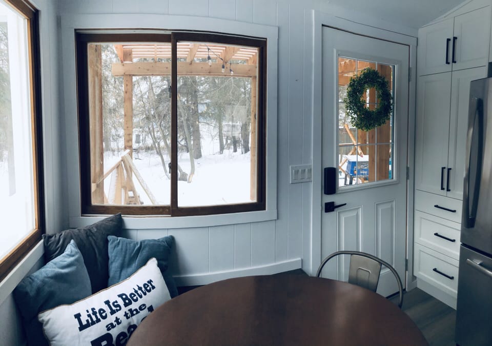 Door to back deck