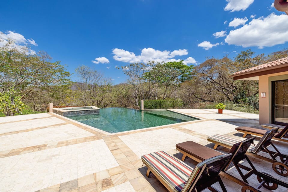 common area pool