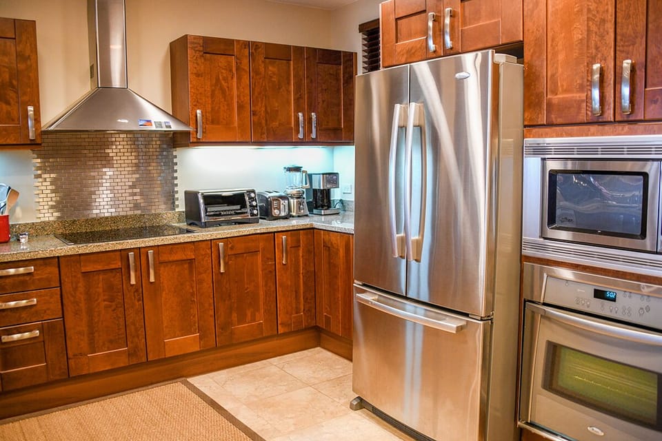 Fully-equipped kitchen