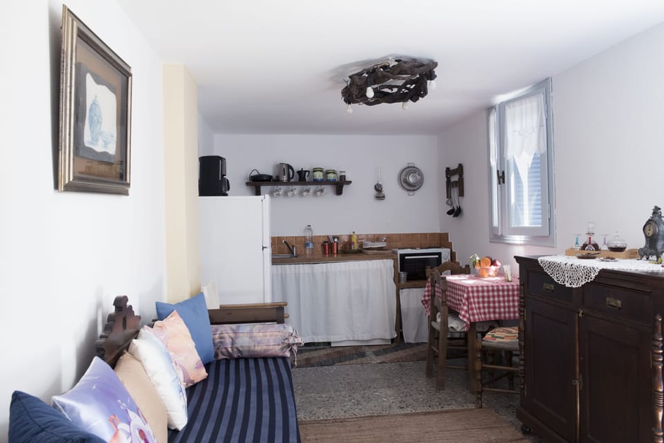 Kitchen and dining are of the family house.