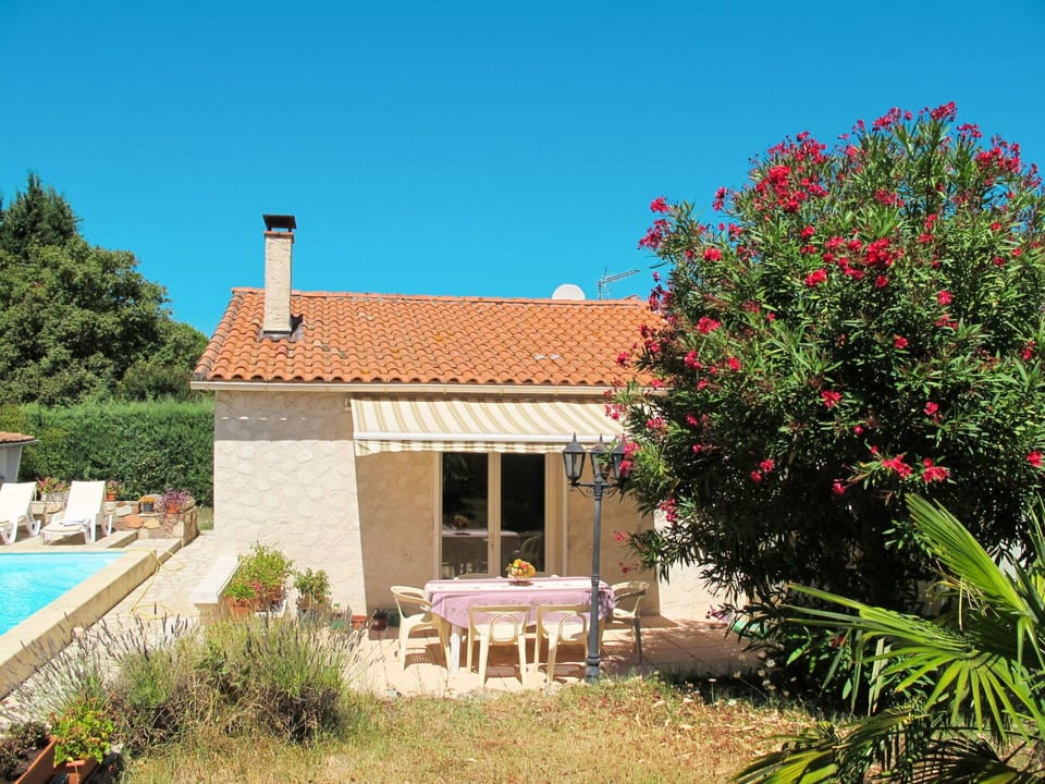 Property, House, Building, Cottage, Real Estate, Home, Tree, Vacation, Villa, Rural Area