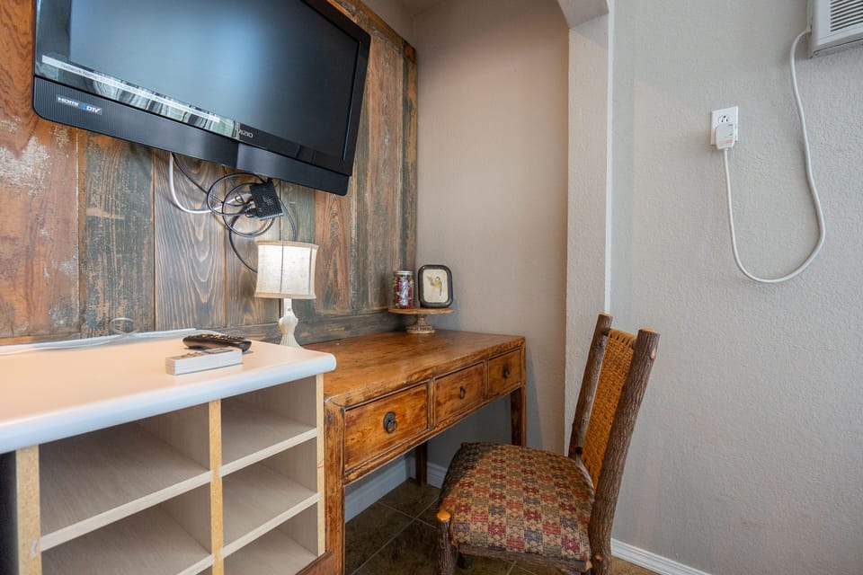 Work Desk in Sunroom