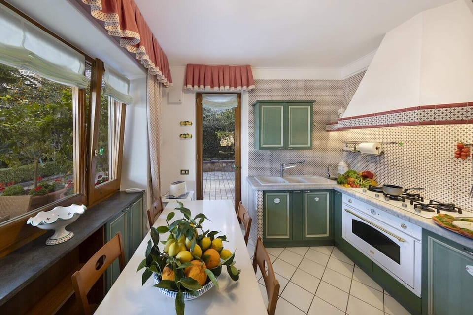 Well equipped kitchen