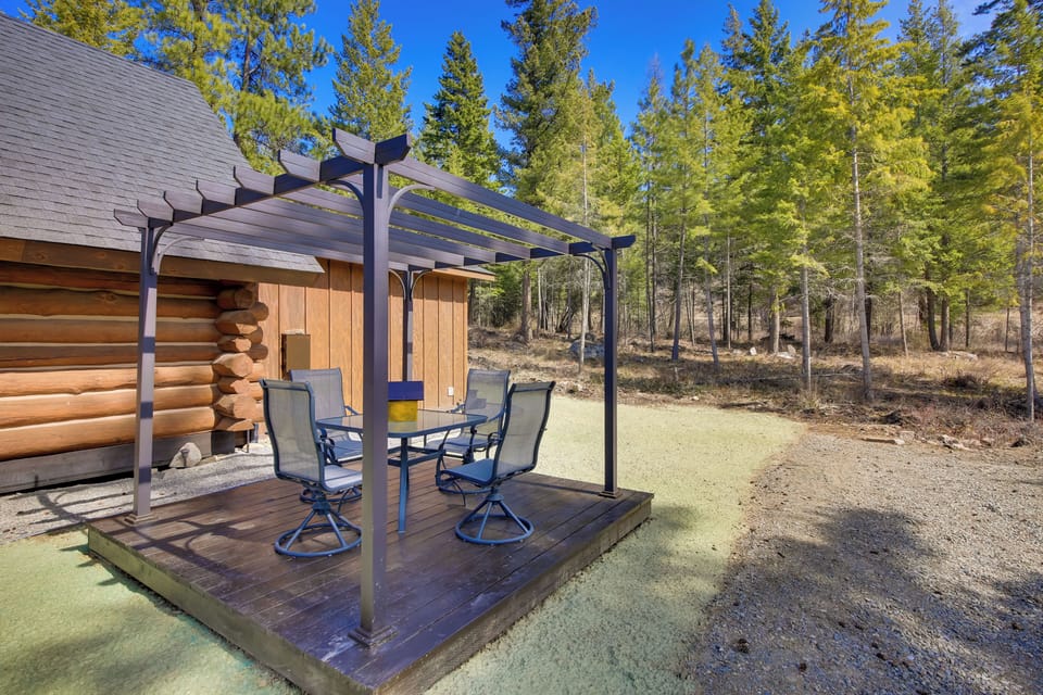 Pergola | Outdoor Dining Area