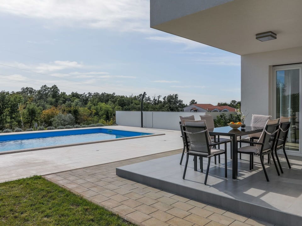 Property, House, Building, Real Estate, Home, Swimming Pool, Residential Area, Estate, Furniture, Room