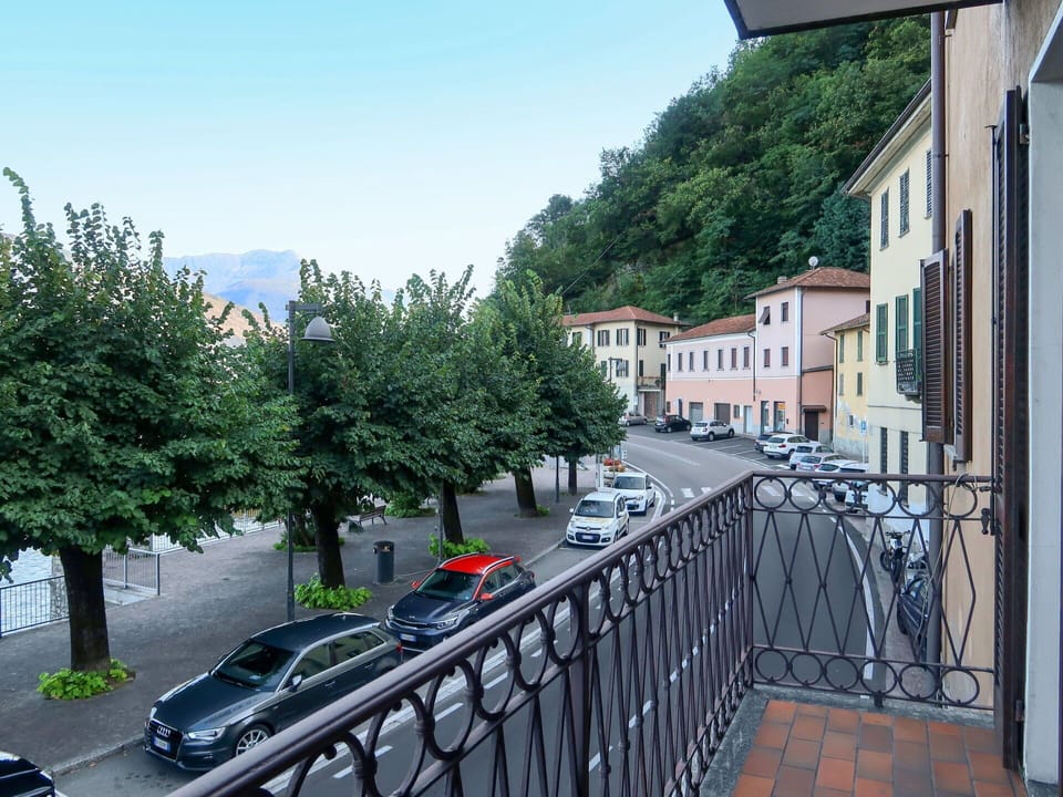 Residential Area, Neighbourhood, Property, Town, Tree, Transport, Architecture, Building, Street, Urban Design