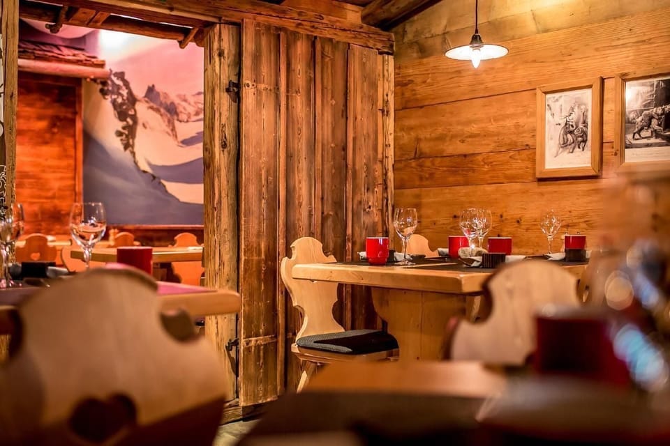 Barrys Restaurant, Bar & Lounge