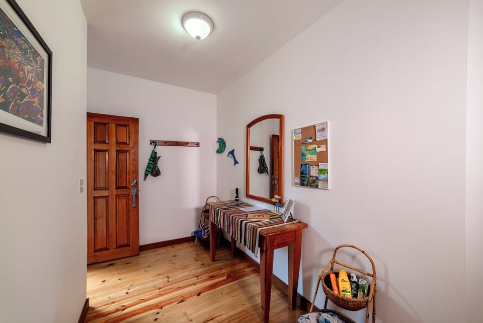 Entry (2)