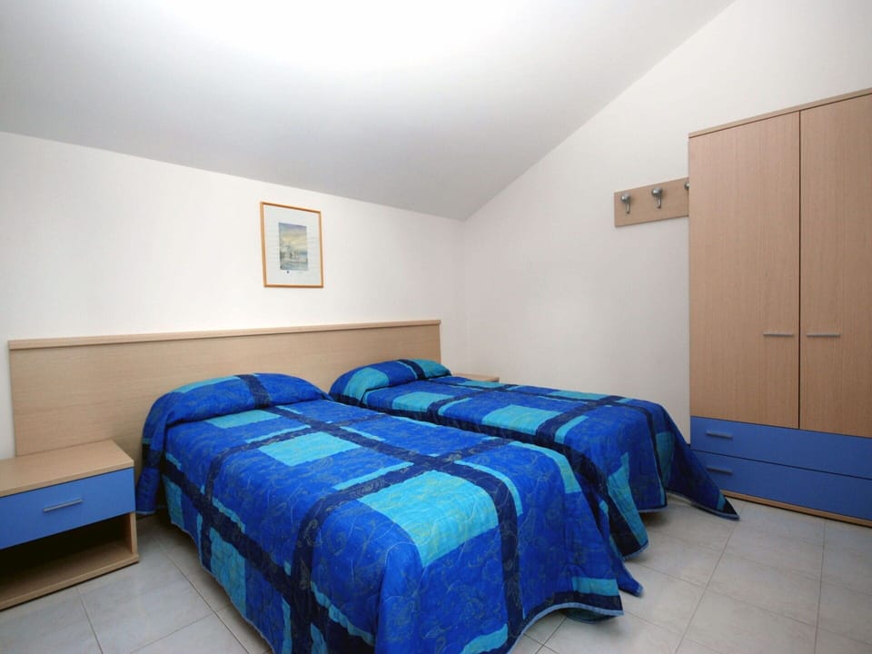 Furniture, Property, Building, Comfort, Azure, Wood, House, Bed Frame, Bed, Floor