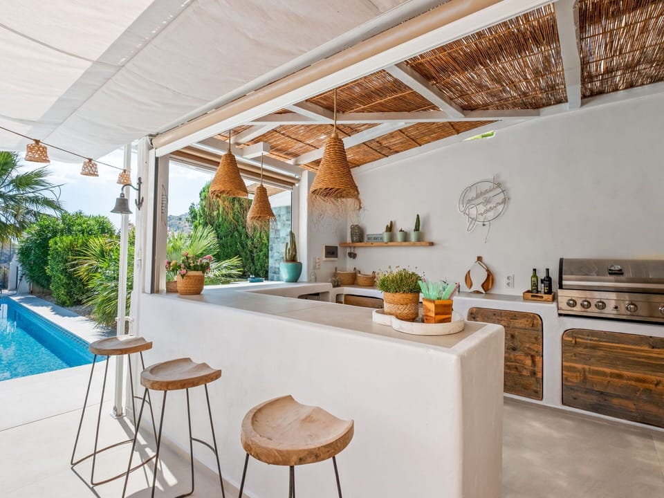 Furniture, Kitchen, Chair, Houseplant, Resort, Natural Material, Flowerpot, Outdoor Furniture, Design, Countertop