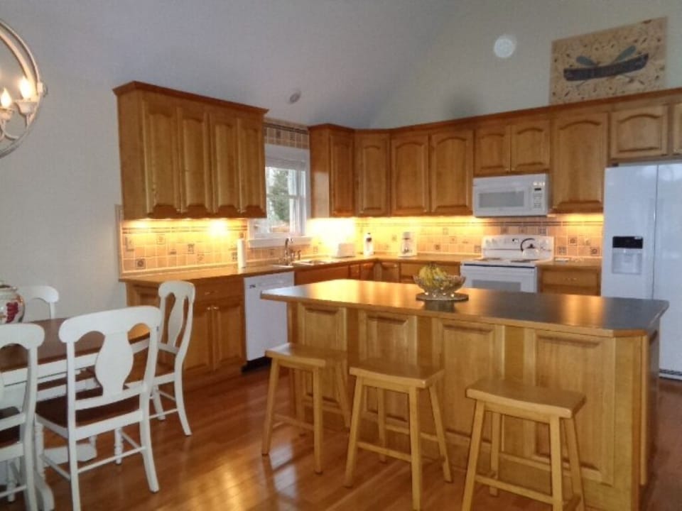 Breakfast bar